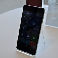 Windows 10 Mobileを採用する「VAIO Phone Biz」