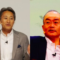 ソニーの平井社長（左）、ソニーモバイルコミュニケーションズの十時社長（右）