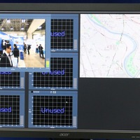 「EYEvista」の表示画面。複数の装置で撮影された映像を一括表示したり、地図上にドローンの軌跡や現在地を表示できる(撮影：防犯システム取材班)
