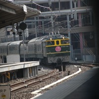 終着の大阪駅。最終のトワイライトエクスプレスが神戸方面から入線してきた。（3月22日）