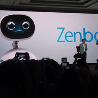 ホームロボット「Zenbo」