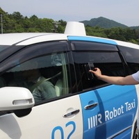 「ロボットタクシー」試乗体験の様子（DeNAリリースより）