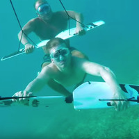 新しいマリンスポーツ!? 海中を自由自在に泳る「Subwing」が超気持ちよさそう 画像