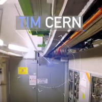 巨大トンネルLHCをパトロールする2機の大型ハドロン・コライダーTIM