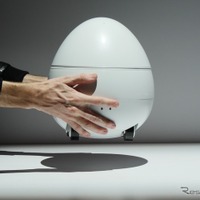 パナソニック、卵型卓上パートナーロボット初公開 画像