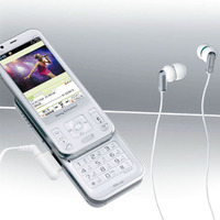 MDR-EX36VF携帯電話利用イメージ