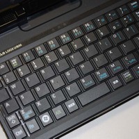 キー数が増えた板チョコデザインのキーボード