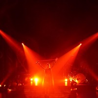 中島美嘉がアルバム『TOUGH』を引っさげ国内全国ツアーをスタート