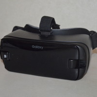 ブラックでクールな新Gear VR
