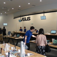 日本初のASUSオフィシャルストア「ASUS Store Akasaka」に行ってみた 画像