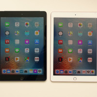 新しい9.7インチiPad（左：スペースグレイ）と9.7インチiPad Pro（右：ローズゴールド）を比較してみる