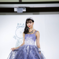 藤田ニコル、ウエディングドレス姿を披露！結婚は「20代でしたい。25歳には子供がほしい」 画像