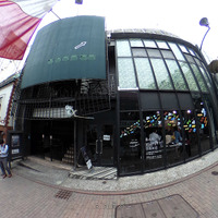 GALLERY X BY PARCO（渋谷区宇田川町13-17）に期間限定でオープンしたBAR YUMMY SAKEでサービスを体験した