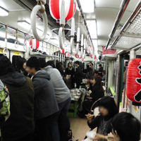 京阪電車、今年も電車で飲める「中之島駅ホーム酒場」を開催中