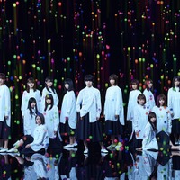 欅坂46、ニューシングルのスタイリッシュなアーティスト写真＆ジャケット写真が公開！ 画像