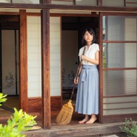 古き良き、日本のキレイさにも注目！川島海荷主演のショートフィルム『箒』がウェブで配信中