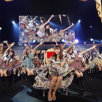 SKE48・松村香織の卒コン開催！伝説の新聞紙衣装も披露