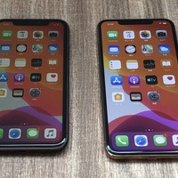 左がiPhone11、右がiPhone 11 Pro Max
