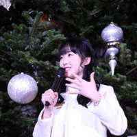本田望結、真っ白ワンピで点灯式！ゲストスケーター務める「クリスマスショー」をアピール 画像
