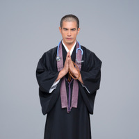 伊藤英明、僧侶役で2年伸ばした長髪をバッサリ！「身も心も変化して、奮い立っている」