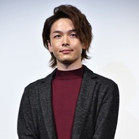 中村倫也【写真：竹内みちまろ】