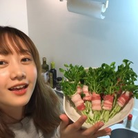 高田秋、自宅から簡単おつまみ料理動画！日本酒に合う一品 画像