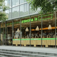 コメダの新業態！地球とくつろぐ喫茶店「KOMEDA is □（コメダイズ）』が東銀座にオープン！ 画像