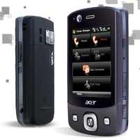 「DX900」は世界初となるデュアルSIMスマートフォン。