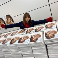 SKE48・大場美奈、生配信で1000冊の写真集にサイン！オンライン予約会を開催！ 画像
