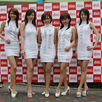 左から、吉田千晃さん、川原洋子さん、大石里紗さん、西川歩さん、山崎綾乃さん