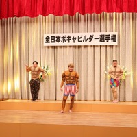 「全日本ボキャビルダー選手権」左から）粗品、せいや、新庄、松尾、長田（C）フジテレビ