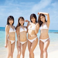 ミスFLASH2021の美女4人が集結！まぶしい水着姿を披露！ 画像