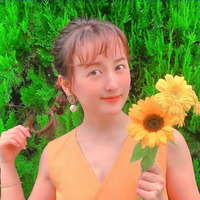 小松彩夏、カレンダーオフショットから“玉ねぎヘアー”公開 画像