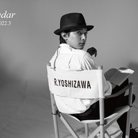 吉沢亮が2021年カレンダーで“12変化”！映画監督、教師、コンビニ店員役に挑戦 画像