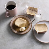 セブンイレブン、「バニラ香る チーズテリーヌ」新発売