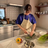 北川景子のエプロン姿にファンメロメロ！「可愛い～」「キッチンが似合う」 画像