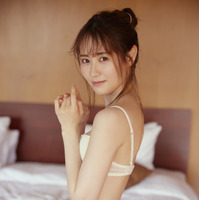 NGT48の“きれいなお姉さん”西潟茉莉奈、写真集から覚悟のランジェリーショット公開に 画像
