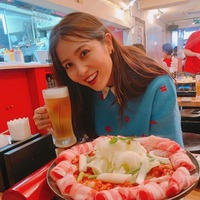 石川恋、久しぶりの外食は「やっぱり最高」……プライベート写真に「一緒に食べたい」の声 画像