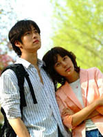 AII、美しい女教師と男子高校生の恋愛を描いた韓国の人気ドラマ「ロマンス」を配信
