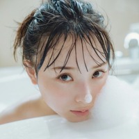 NMB48・梅山恋和のセーラー服姿に泡風呂ショットも！初写真集の表紙3種公開！ 画像