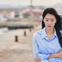 韓国ドラマ『私たちのブルース』イ・ビョンホン、シン・ミナら豪華出演者が繰り広げる恋愛模様 画像
