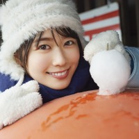 日向坂46・丹生明里、キュートな“笑顔”はじける1st写真集発売決定！ 画像