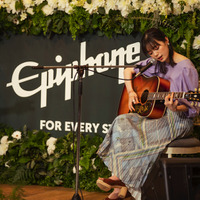 紺野彩夏、“ギター練習企画”で憧れの井上苑子と共演！「大切な君へ」セッションライブ開催