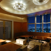 都ホテル尼崎、最上階のバー個室で楽しめる「Sky Bar女子会プラン」発売