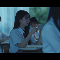 乃木坂46の5期生楽曲「バンドエイド剝がすような別れ方」MV公開