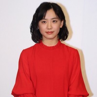 芦田愛菜、12年前の『Mother』“母親”役の松雪泰子に感謝「すごく学ばせていただいた」 画像