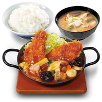 タレカツとうま煮の合い盛り定食（869円）