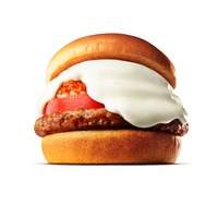 「白いモスバーガー」食べやすくなり復活！昨年350万食の大ヒット商品 画像