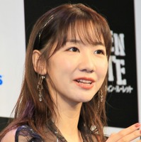 AKB48・柏木由紀、『週プレ』グラビア撮影のウラ側を公開！ 画像