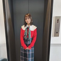 北野日奈子、クリスマスカラーの番組衣装披露！「かわいい」「似合ってる」の声 画像